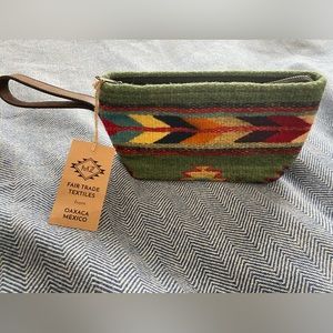 Brand new artisan made wool clutch / wristlet (Oaxaca, Mexico)
